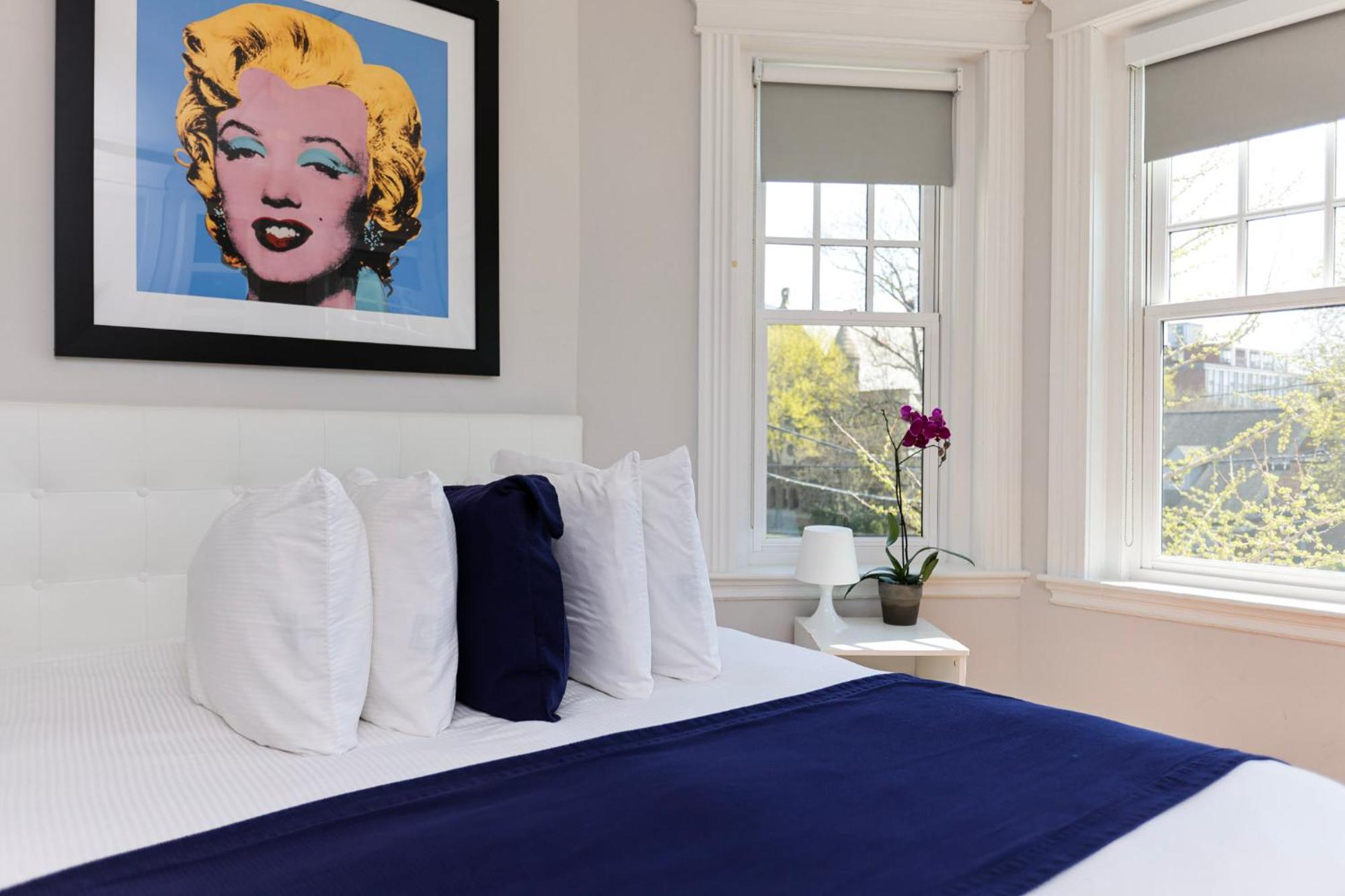 A Stylish Stay W/ A Queen Bed, Heated Floors.. #28 Brookline Exterior photo